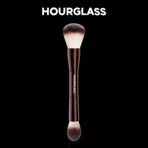 Brand New Hourglass Veil Powder Brush Double Ended Makeup Brushes No.17 UK STOCK - Picture 1 of 7