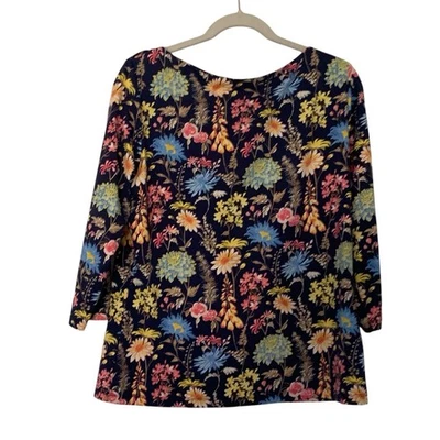 J McLaughlin XL Colorful Floral Print Catalina Cloth Feminine Stretch Knit Top - Imagem 1 de 4