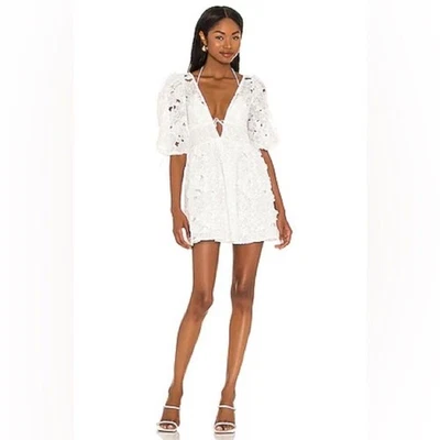 Vestido de renda Alania branco 3D floral tamanho P - Imagem 1 de 4