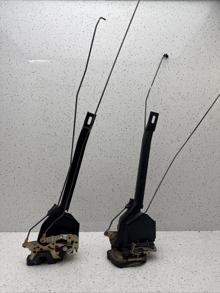 Toyota Corolla Rear Left &RIGHT Electric Lock Actuator 1998-2002 Pair OEM - Image 1 of 4