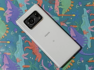 SHARP AQUOS R6 White Leica Lens Android (Unlocked) 1" sensor - Image 1 of 4