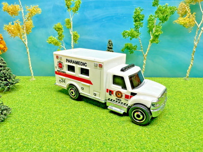 ミニカー CIJ 3/61 RENAULT 1000 KG AMBULANCE CIJ 3/61 RENAULT 1000 KG AMBULANCE Age14+ | eBay