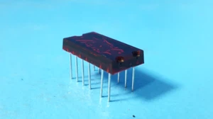 ( 2 PCS) RED DISPLAY OPTOELECTRONIC, MAN10A, Monsanto, RED, 10MA - Picture 1 of 4