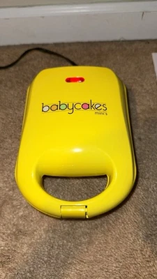 Mini máquina antiadherente para hacer donuts Babycakes 6 Foto 1 de 4