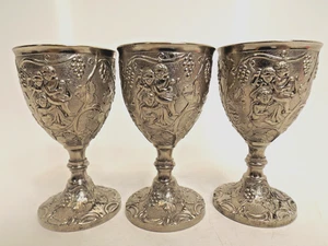 Juego de 3: Mini copas de vino victorianas C & Co plateadas querubines vid-31/2" - Imagen 1 de 20
