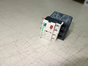 RELÉ DE SOBRECARGA ELÉCTRICO SCHNEIDER HRB15456 00 * NUEVO - Imagen 1 de 3