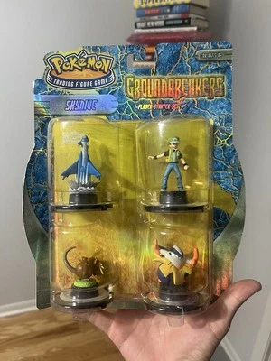 Juego de figuras coleccionables Pokemon Groundbreakers Skydive Starter Set Foto 1 de 4
