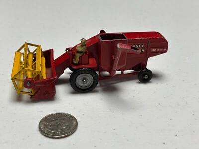 Matchbox Lesney Major Pack #5 Massey Ferguson Combine Harvester - Image 1 of 4