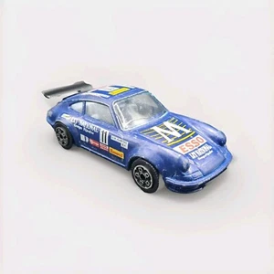 Burago Italy Porsche 911 Esso Scale 1/43 Diecast Model Race Car Figure FREE POST - Picture 1 of 9