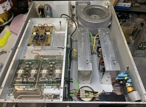 AMPLIFICATORE 300 Watt UHF CON 2 Moduli MRFA2604 Completo DI Driver TESTATO - Photo 1/4