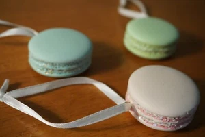 3 French Macaron Christmas Ornaments Blue Green Pink Baker Pastel Kitchen Decor - Picture 1 of 4
