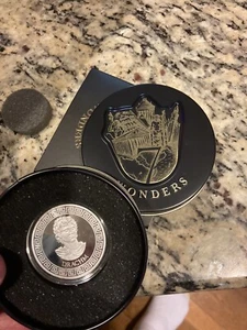 Silver 1-WONDER OF THE WORLD 1 Oz Fine With Tin Display Case - Picture 1 of 1