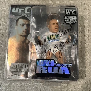 Mauricio Shogun Rua *SIGNED* Round 5 MMA Auto LIMITED EDITION UFC ACTION FIGURE - Picture 1 of 8