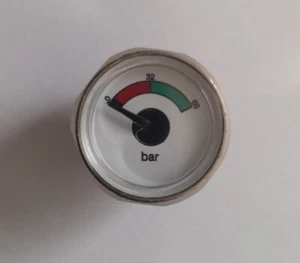 23mm pressure gauge/indicator, 0-68 bar, 1/8" bsp centre back connection - Picture 1 of 5