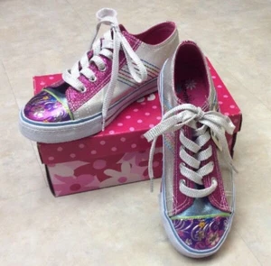 Expressions Girls Size 5 Textile Upper Rubber Sole Decorative Tennis Shoes - Picture 1 of 3