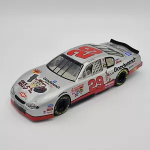 Kevin Harvick Goodwrench #29 Taz NASCAR 1:24 Diecast 2001 Winners Circle Looney - Picture 1 of 9