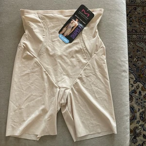 Neu mit Etikett Maidenform Größe 2XL hohe Taille Oberschenkel schlanker feste Kontrolle beige Shapewear  - Bild 1 von 6