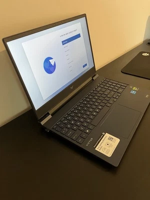 Gaming Laptop High-Performance - Image 1 of 4