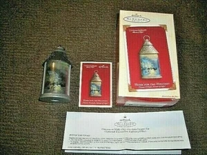 HALLMARK 2003 THOMAS KINKADE "HOME FOR THE HOLIDAYS" LIGHTS ORNAMENT - 4" - EUC - Picture 1 of 7