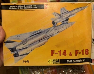 Hobby Craft F-14 & F-18 Model Gulf Defenders 1:144 Kit HC 1124 Aircraft - Picture 1 of 9