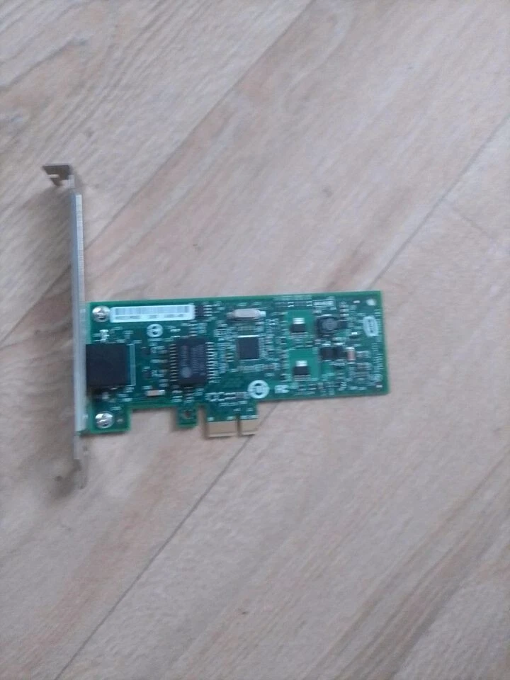 Intel Gigabit CT Desktop Adapter Slim 10/100/1000 EXPI9301CTBLK - Bild 1 von 1