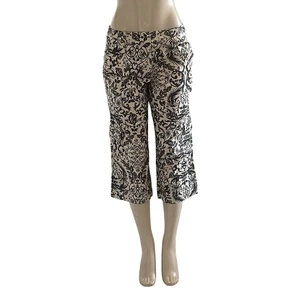 Women's Black Damask Floral Print Cropped Cargo Style 6 Pockets Capri Pants - Picture 1 of 10