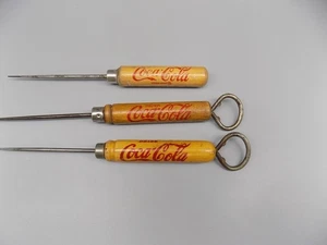 3 Icepicks Coca Cola Cola vintage due con apribottiglie manico legno originali - Foto 1 di 11
