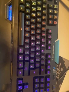 Logitech G910 Orion Spectrum RGB Mechanical Gaming Keyboard - Black - Picture 1 of 3