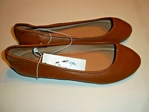 Universal Thread Women's Round Toe Ballet Flats -Color Cognac-Assorted Sizes - Picture 1 of 3