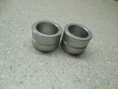 ESPAÇADORES DE EIXO DIANTEIRO 05-12 TRIUMPH SPRINT ST 1050  - Imagem 1 de 2