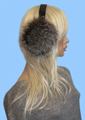 NUEVAS OREJERAS DE PIEL DE ZORRO PLATEADA GENUINA talla única Foto 1 de 2