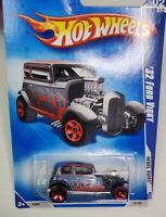 HOT WHEELS 2009 REBEL RIDES '32 FORD VICKY #02/10 FACTORY SEALED