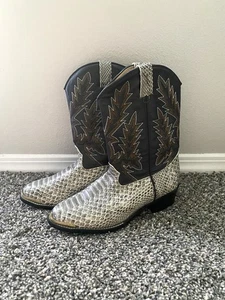 Durango Snake Print Almond Toe Western Cowboy Boots, Big Kids Size 4D - Picture 1 of 8