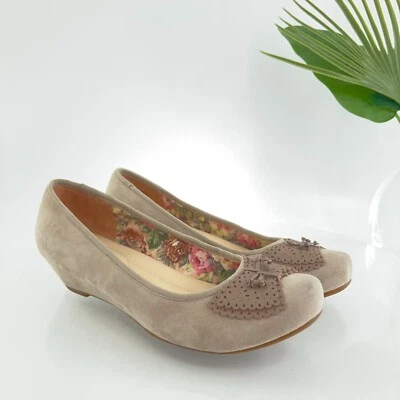 Zapatos de salón Pollyanna para mujer talla 8 tostados doblados gamuza cuero cuña cómodos Foto 1 de 4