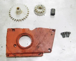 Stihl Chainsaw 015 Spud Gear Assembly 11166471806 - Picture 1 of 2