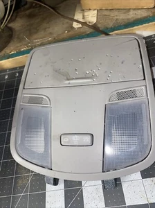2018 HYUNDAI Elantra CENTER OVERHEAD DOME LIGHT SWITCH - Picture 1 of 3