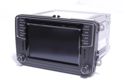 Radio mit CD & Navigation (kein Code vorhanden) 5C0035680F VW Caddy 2K  55166 - Bild 1 von 4
