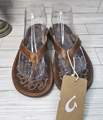 Sandália Tanga OluKai Paniolo Couro Flip-Flip Marrom Natural Feminina Tamanho 9 Nova Com Etiqueta - Imagem 1 de 4