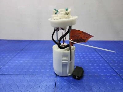 Conjunto de bomba de combustible montada en tanque Honda Fit 15-20 genuino OEM 17045T5RA01 Foto 1 de 4