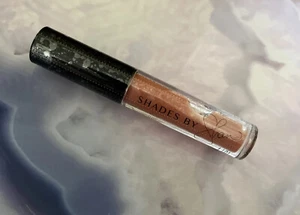 Shades by Shan Lip Gloss ERIKA 0.06oz Travel Size NEW SEALED - Picture 1 of 2