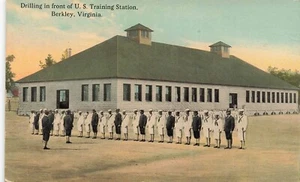 Postcard ~ Berkley, Virginia, Sailors Drilling in Front of U.S. Training Station - Picture 1 of 2