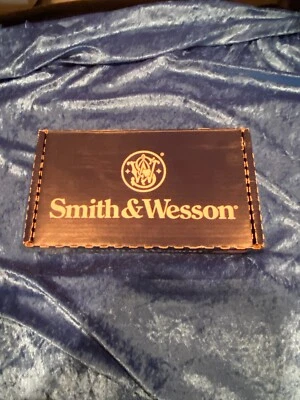 C03 Smith &Wesson Model 63-5 22LR Revolver Factory OEM Cardboard Case EMPTY Box - Image 1 of 4