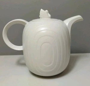 Hornsea Pottery Teapot Swan Lake Concept Off White/Cream Swan Lid - VGC - Picture 1 of 7