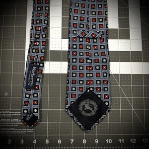 Vintage Burberry’s Blue Red Yellow Geometric  Motif 100% Silk Men’s Designer Tie - Picture 1 of 4
