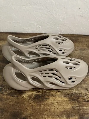 Adidas Yeezy Foam Runner para hombre talla 11 RNNR Ocre Foamrunner Foto 1 de 4