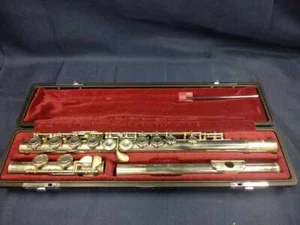 YAMAHA Flute Yfl-211 Silver Plating w/ Hard Case Used Musical instrument Nikkan - Picture 1 of 8