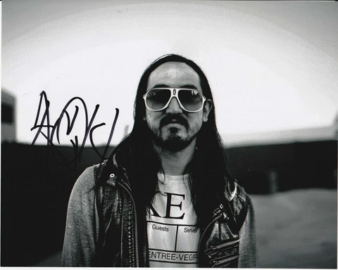 DJ Steve Aoki Signed Photo 8x10 COA Cover