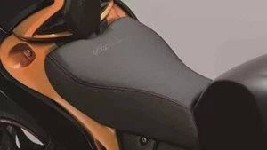 Suzuki Hayabusa GSX1300R 2021-2025 Upgrade Grip Style Colour Seat Saddle Genuine - Picture 1 of 5