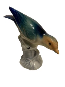 Vtg Porcelain Bird Figurine Colorful Sitting On Branch Hand Painted Japan 5 by 5 - Picture 1 of 5