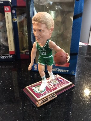 Larry Bird Boston Celtics Boleto Base Bobblehead Edición Limitada Madera Dura Classi Foto 1 de 4